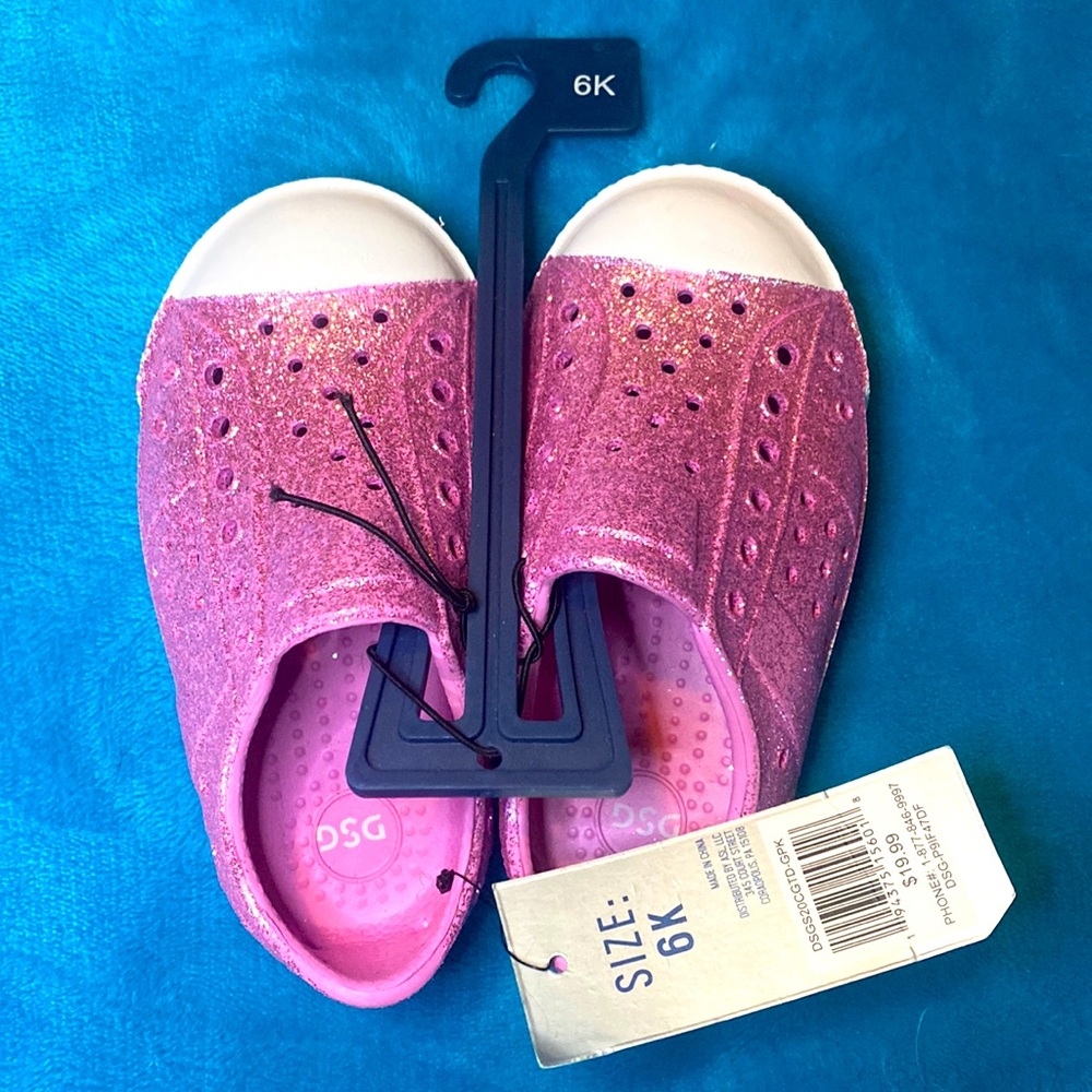 Size 6K water shoes